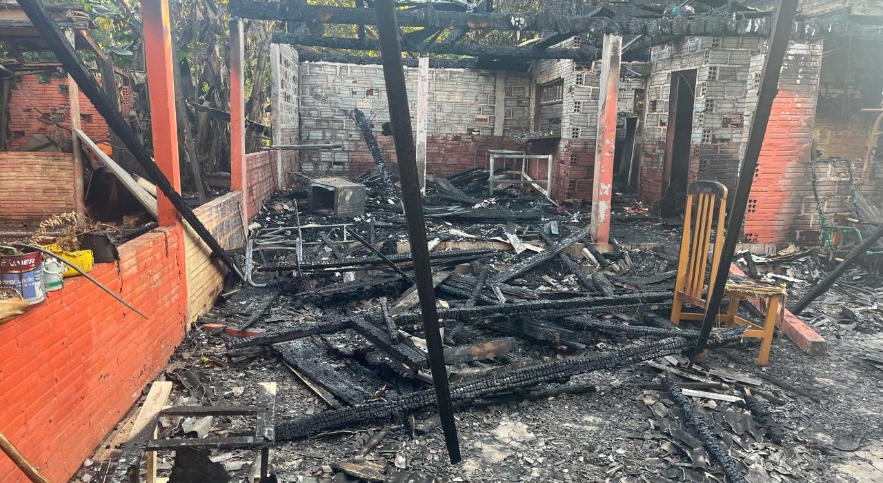 Homem é preso suspeito de matar mulher carbonizada no Oeste