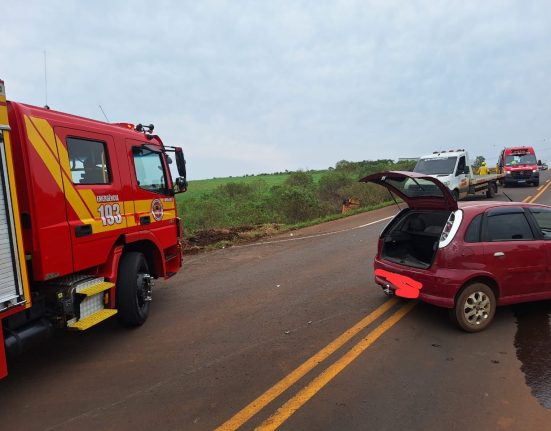 Colisão entre dois veículos deixa quatro pessoas feridas em Xanxerê