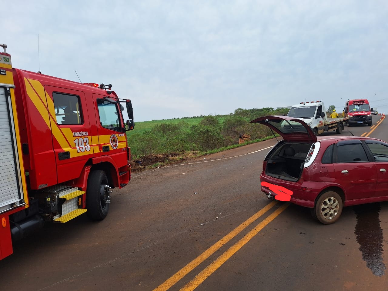 Colisão entre dois veículos deixa quatro pessoas feridas em Xanxerê
