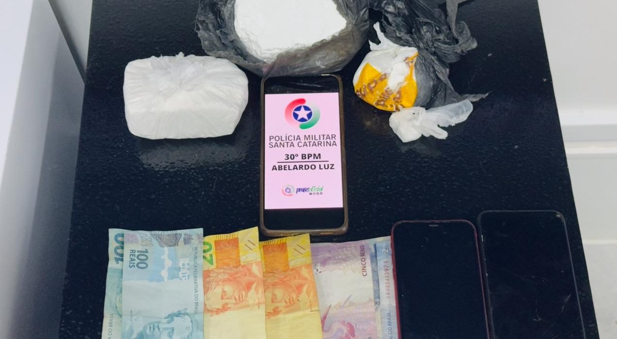 Polícia apreende drogas e prende duas pessoas em Abelardo Luz