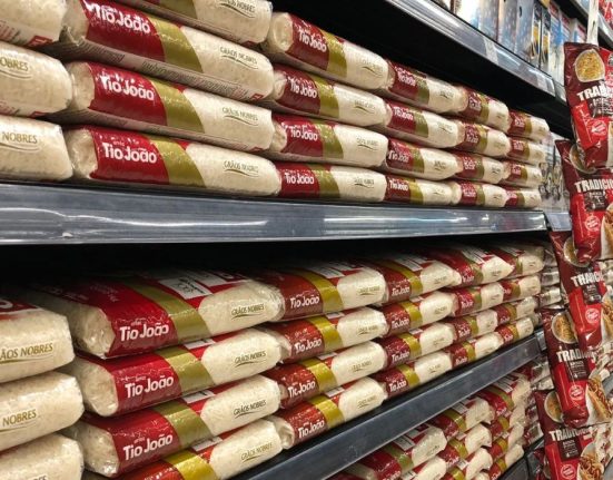 Preço do arroz está em queda livre nas gôndolas de supermercados – Foto: Divulgação/Asserj