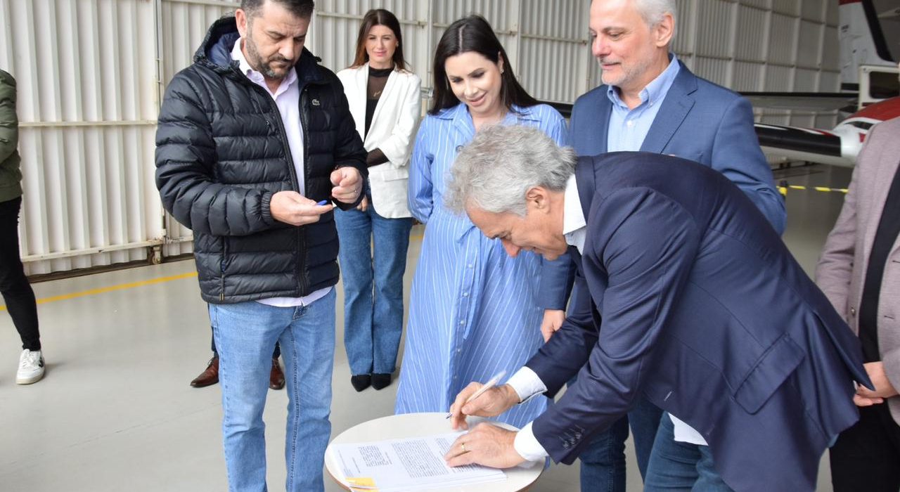 Assinados convênios para modernização do Aeroporto João Winckler em Xanxerê