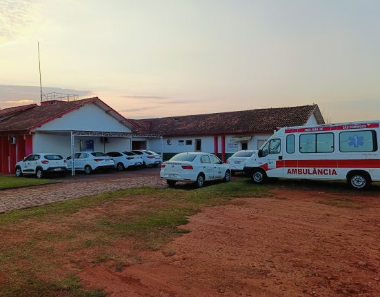 Homem é atendido na clínica após briga em São Domingos