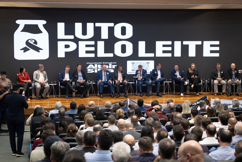 AMAI participa de audiência pública na Alesc em defesa dos produtores de leite