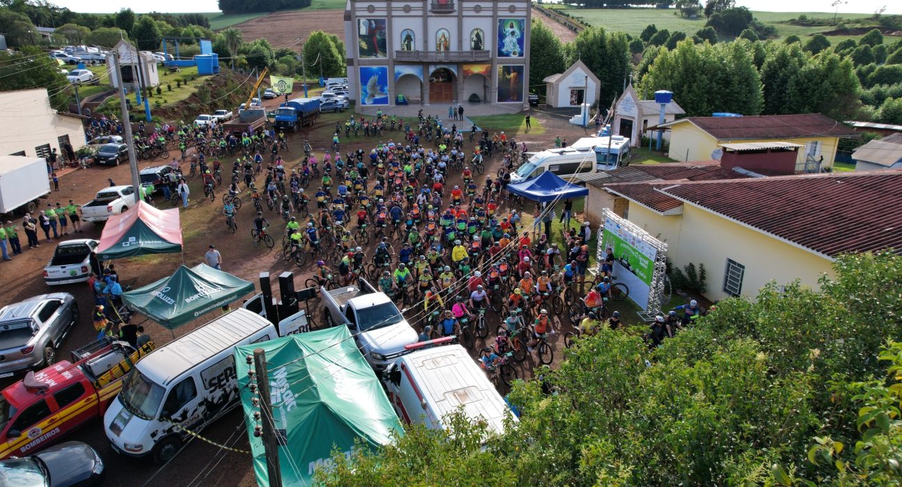 5º Cicloturismo de São Domingos reúne mais de 500 participantes