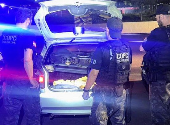 Polícia Civil apreende cerca de 50 kg de maconha e prende dois homens em Quilombo