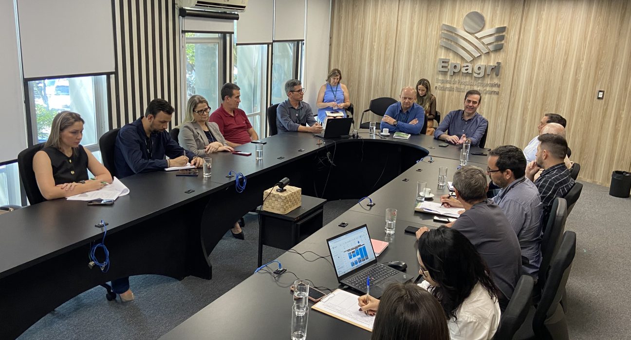 Secretaria da Agricultura e Pecuária discute estratégias para fortalecer o setor leiteiro e ampliar a competitividade