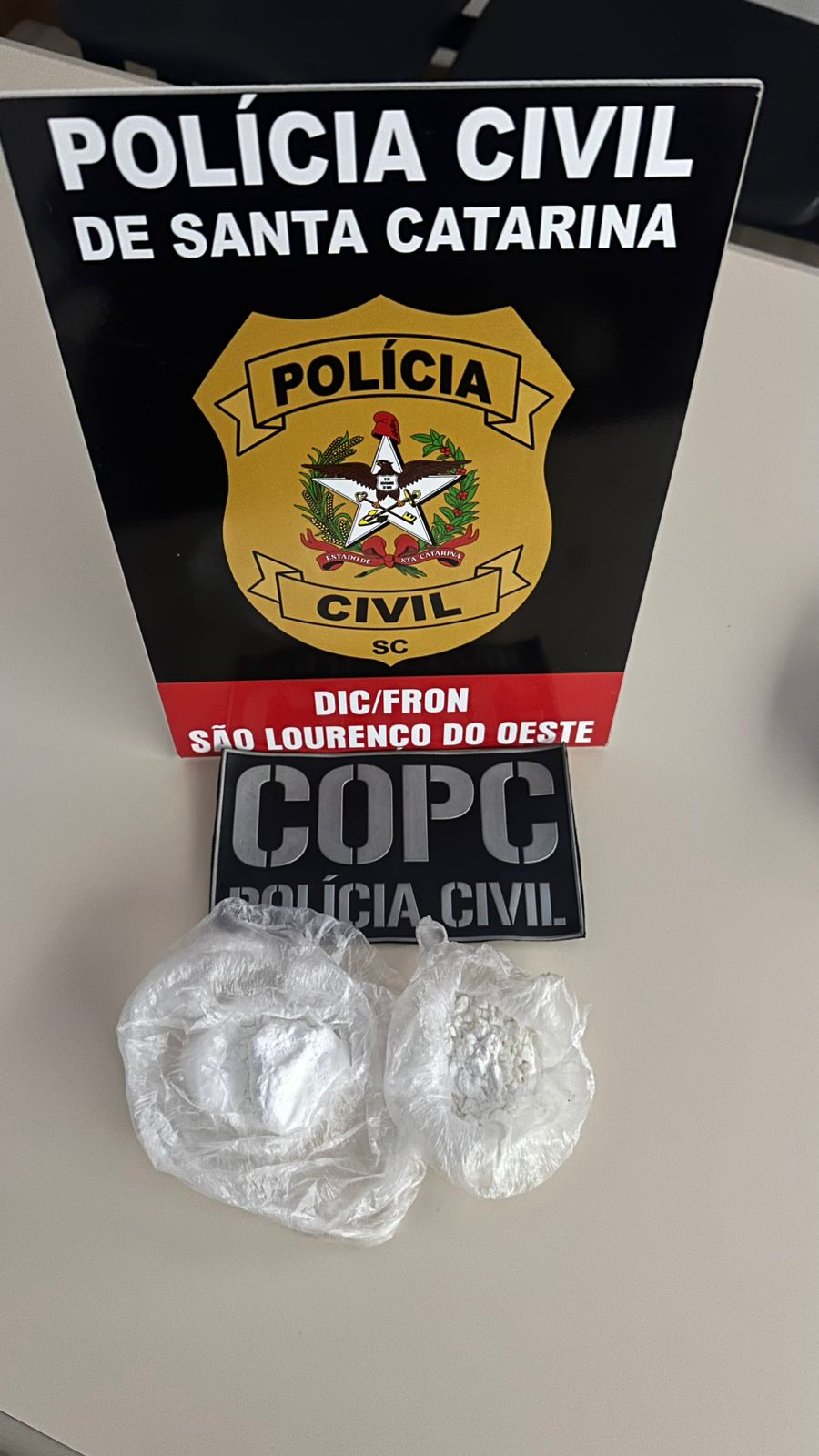 Casal é preso por tráfico de drogas durante operação da Polícia Civil