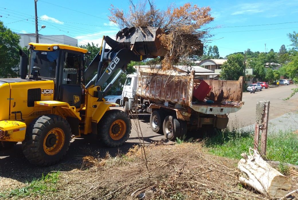 Fotos Prefeitura de Ipuaçu