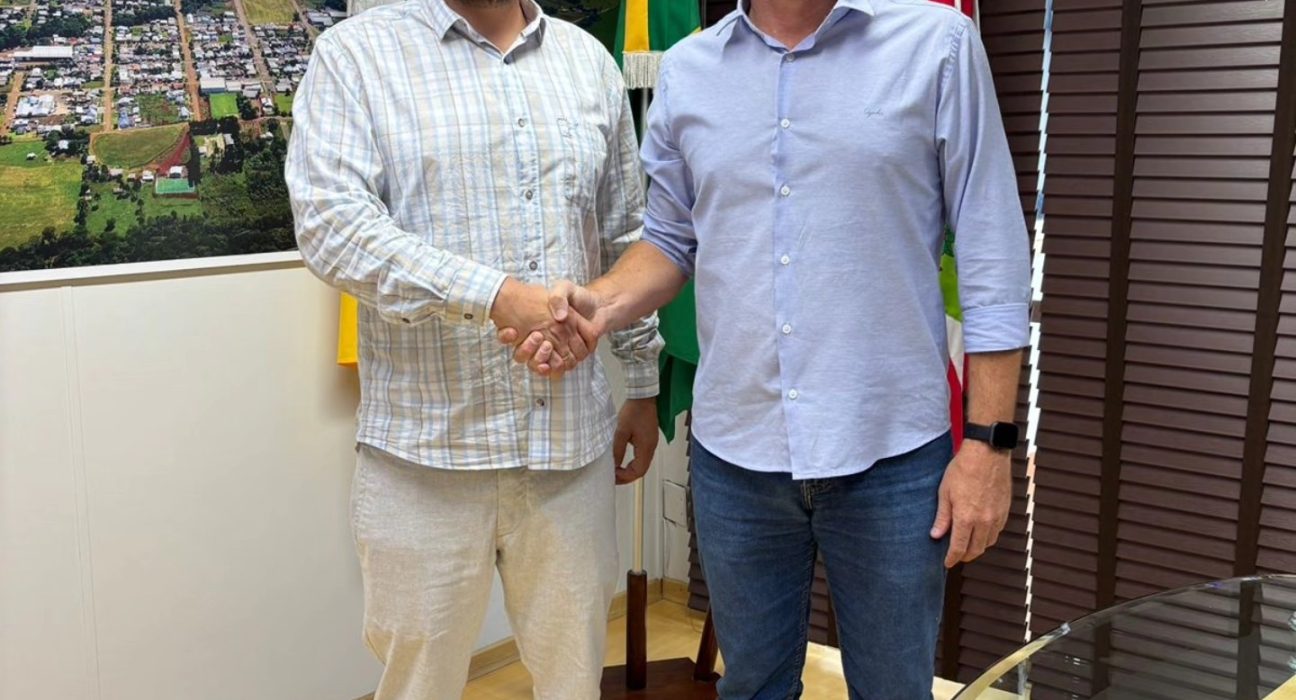 Prefeito Márcio Grosbelli entra em férias e vice Bernardo Basso assume