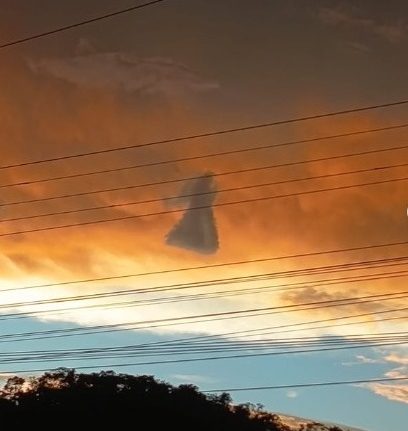 Nuvens em formato de anjo encantam moradores de Pomerode