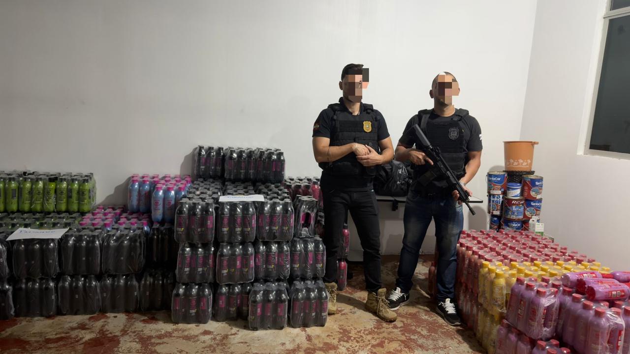 Carga de bebidas foi encontrada em galpão em Palmitos (Fotos Polícia Civil)