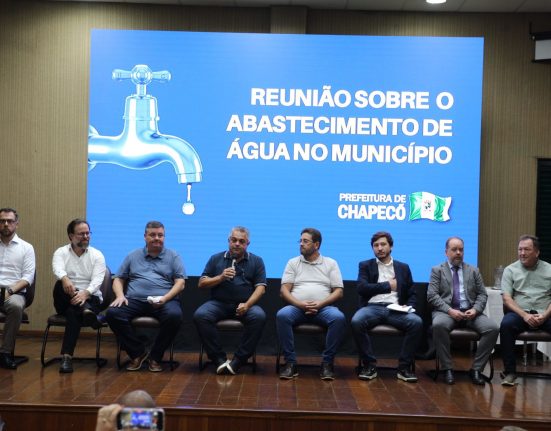 Prefeitura de Chapecó rompe contrato com a Casan