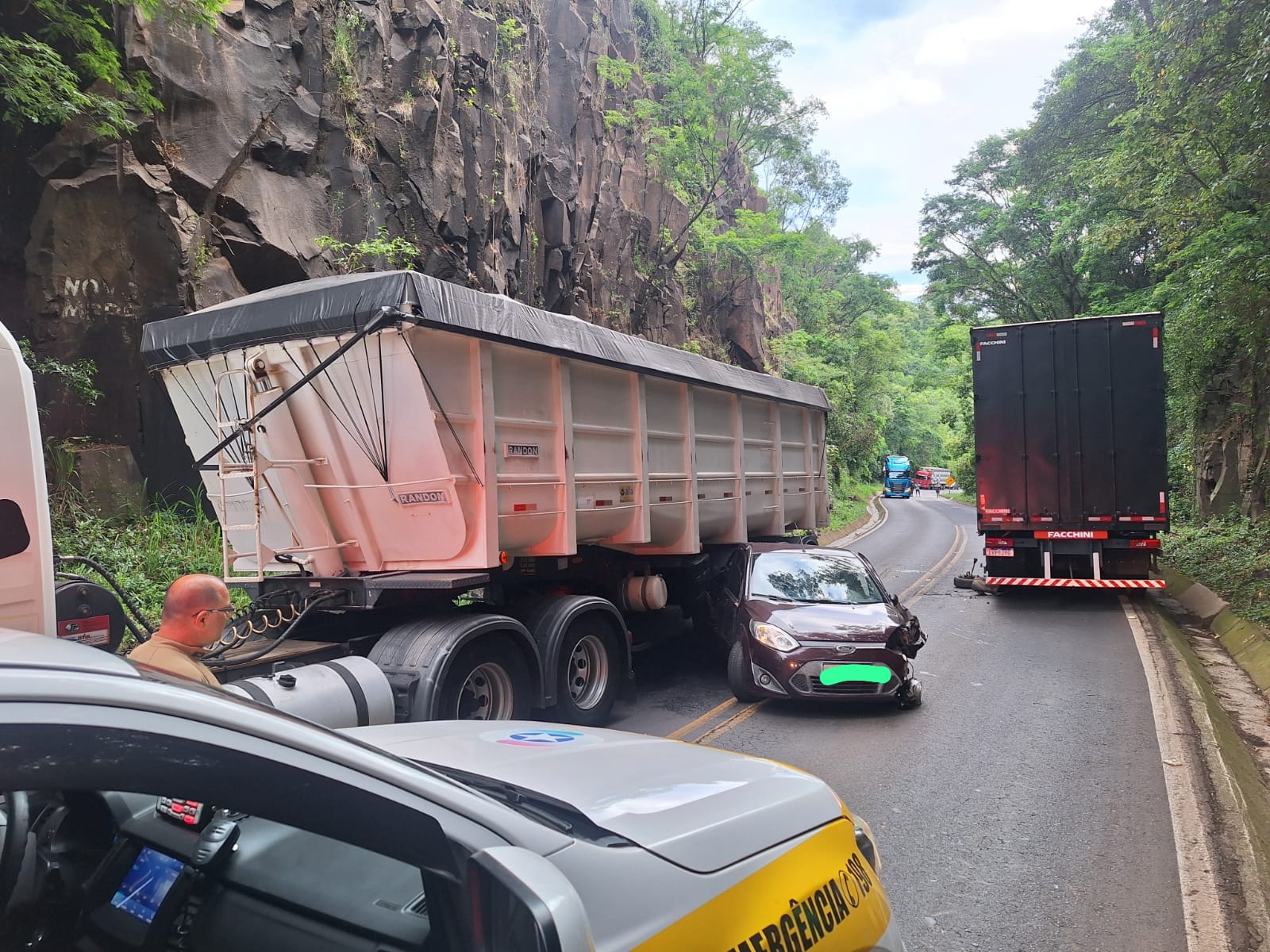 Acidente aconteceu na tarde desta terça-feira, em Guatambu - Fotos PMRv