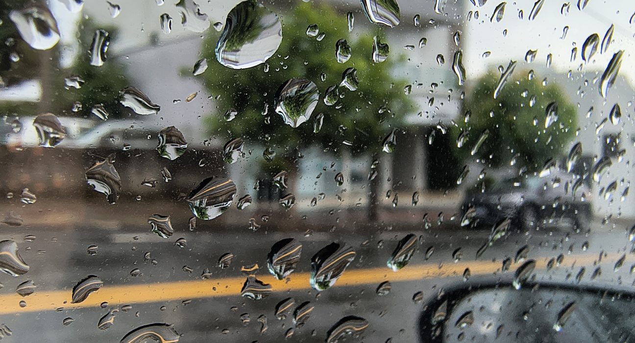 Temporais com chuva intensa e volumosa entre hoje e domingo