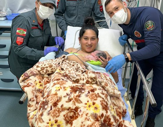 Bombeiros realizam parto dentro de residência em São José do Cedro