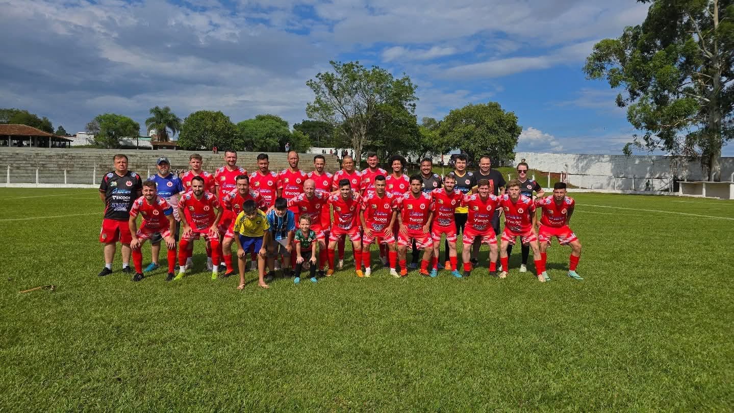SME/Independente garante segundo lugar e decide quartas de final em casa