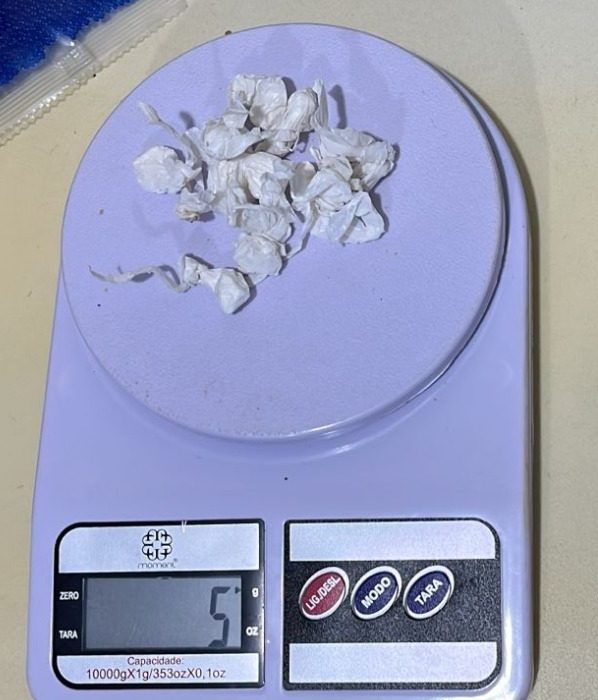 Polícia desarticula ponto de tráfico de drogas em São Domingos