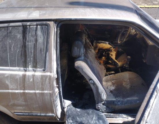 Incêndio de veículo termina com prisão do autor e da própria vítima