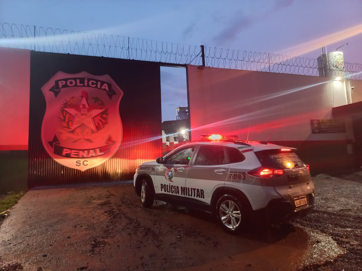 Foragido é capturado durante fiscalização em ônibus intermunicipal