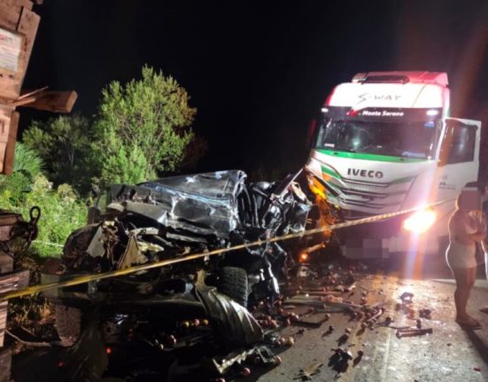 Apesar do impacto, ninguém ficou ferido na ocorrência - Fotos Divulgação CBSC