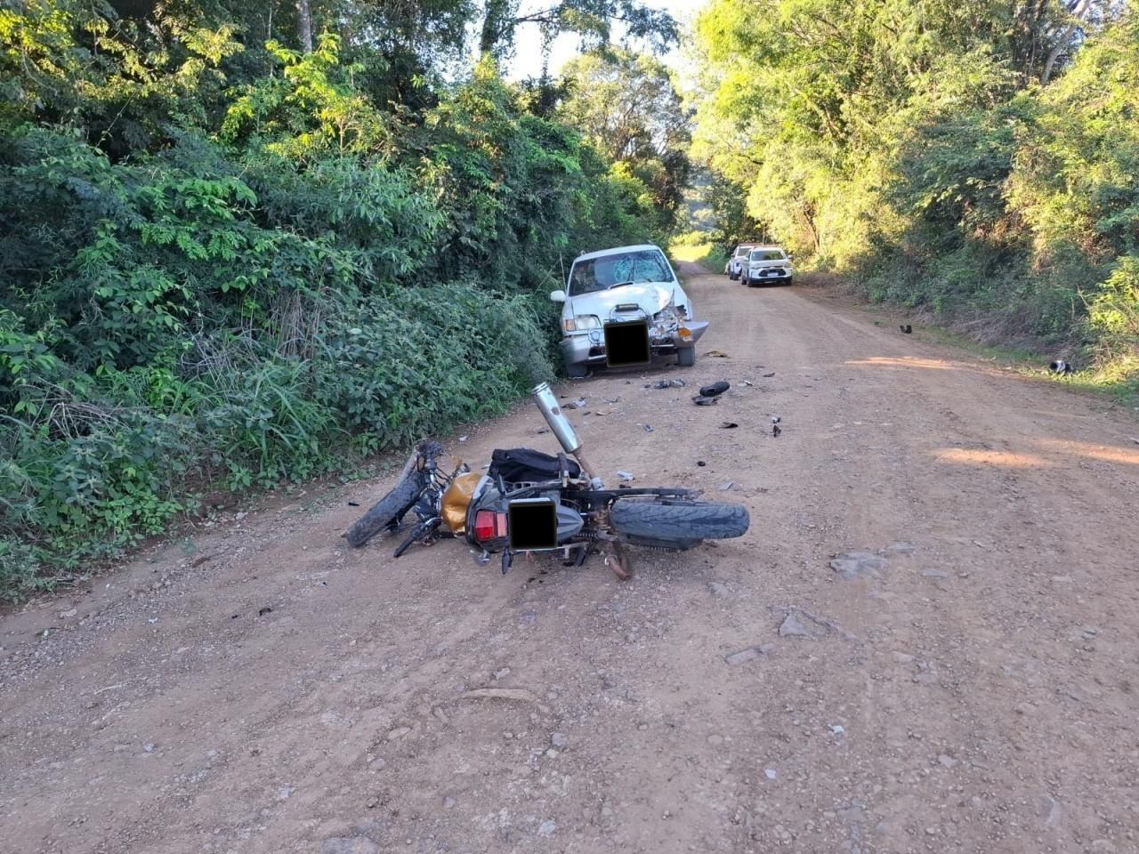 Acidente foi registrado na tarde deste sábado - Foto Polícia Militar
