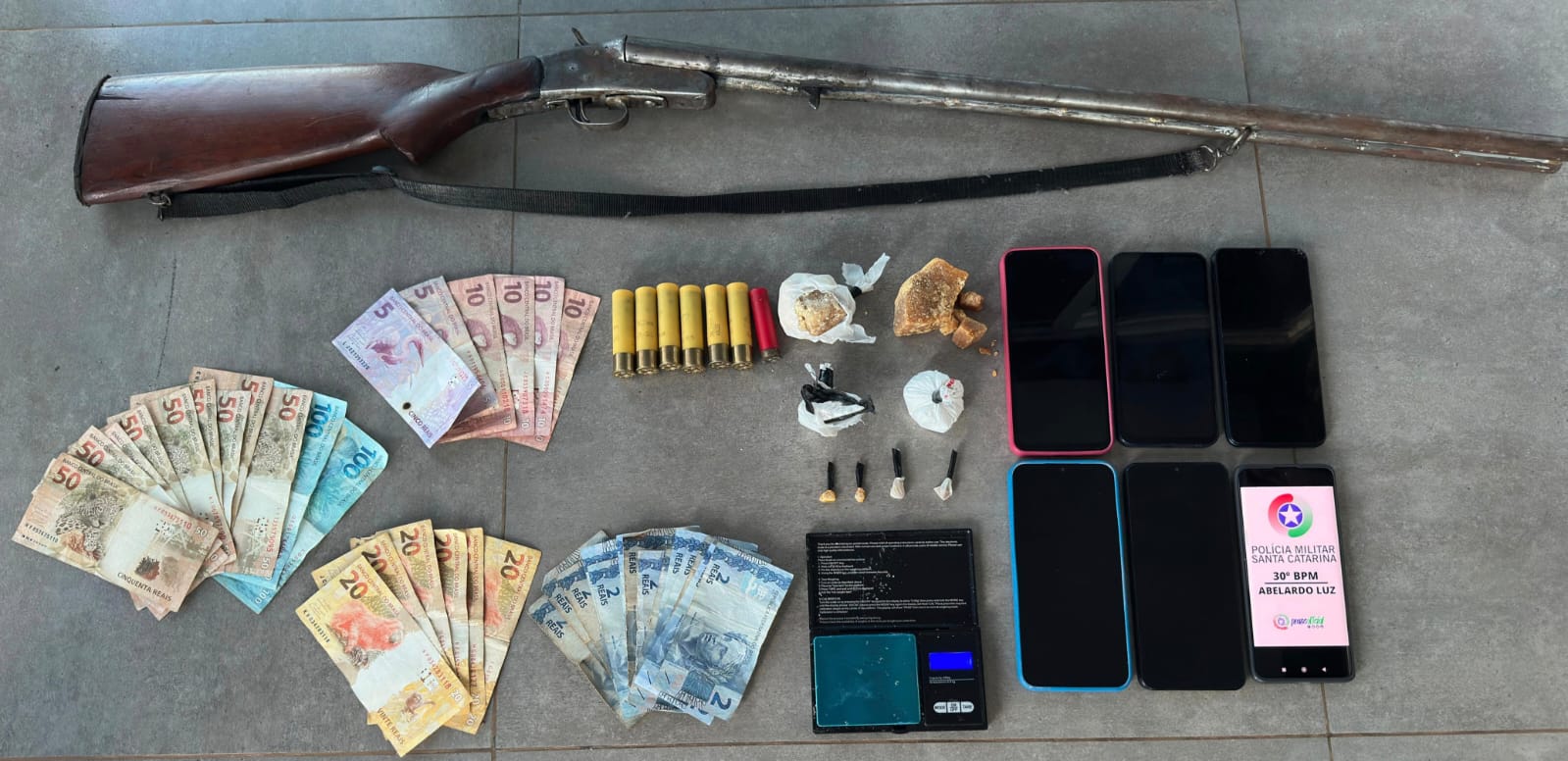 Ação policial resulta em prisões por tráfico de drogas em Abelardo Luz