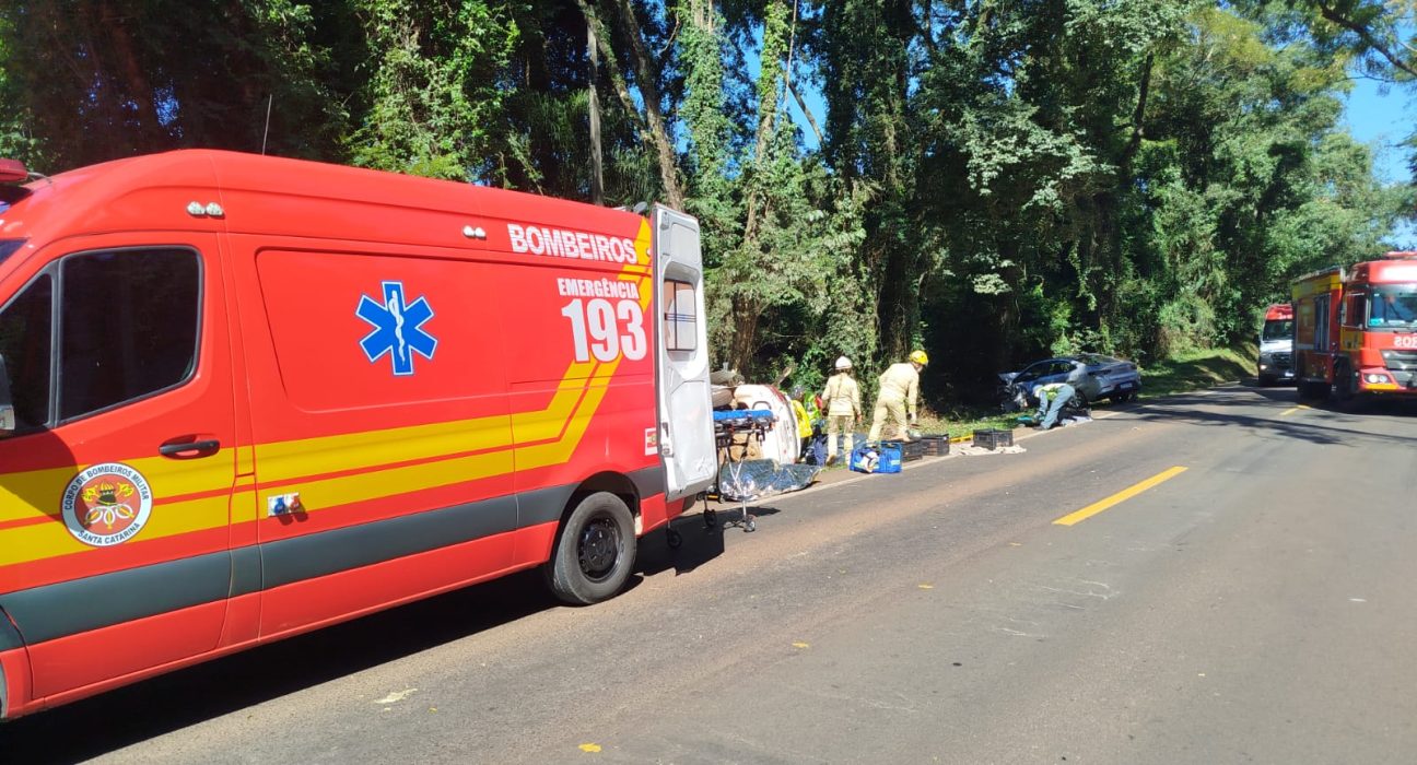 Colisão frontal na PR-158 deixa quatro mortos e dois feridos graves em Vitorino