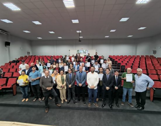 Programa Lar Legal Rural entrega 47 títulos de propriedades a agricultores de São Domingos