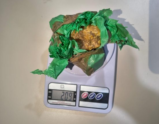 Polícia Civil apreende adolescentes com crack e cocaína em São Domingos
