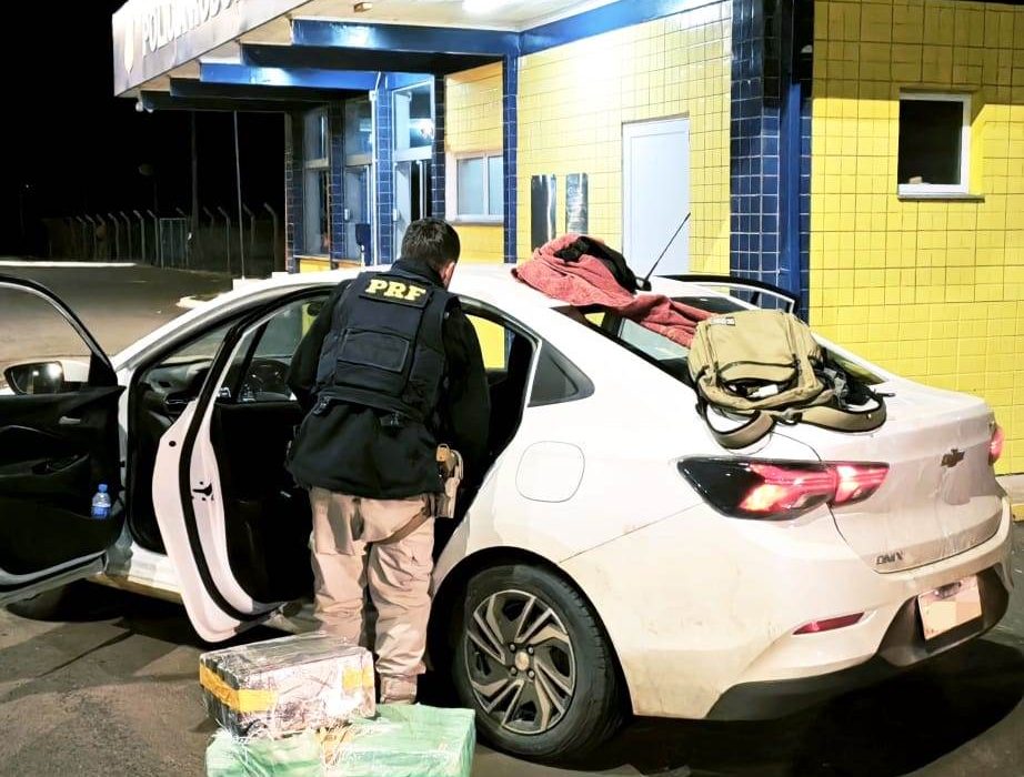 A droga estava em carro abordado em Xanxerê - Foto PRF