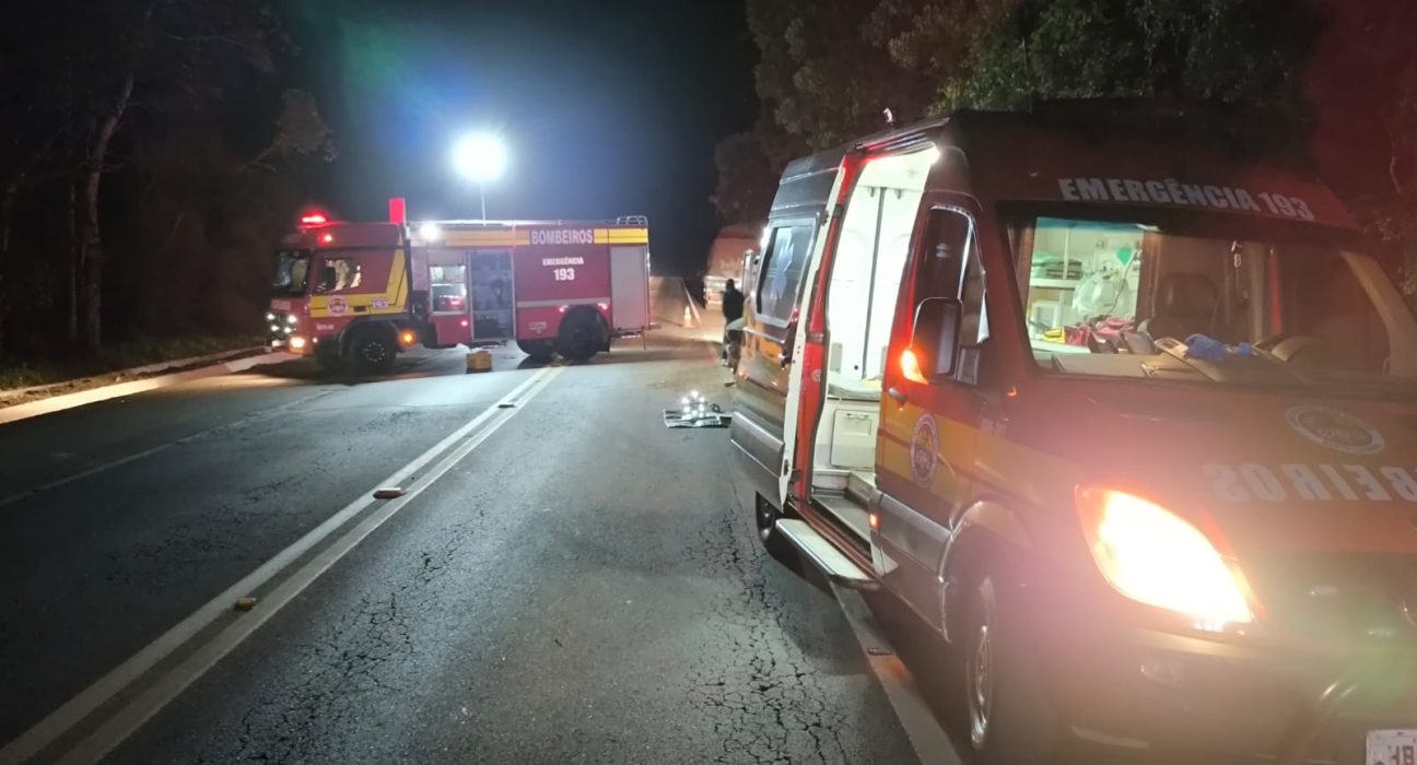 Saída de pista na BR-282 deixa motorista ferido em Ponte Serrada