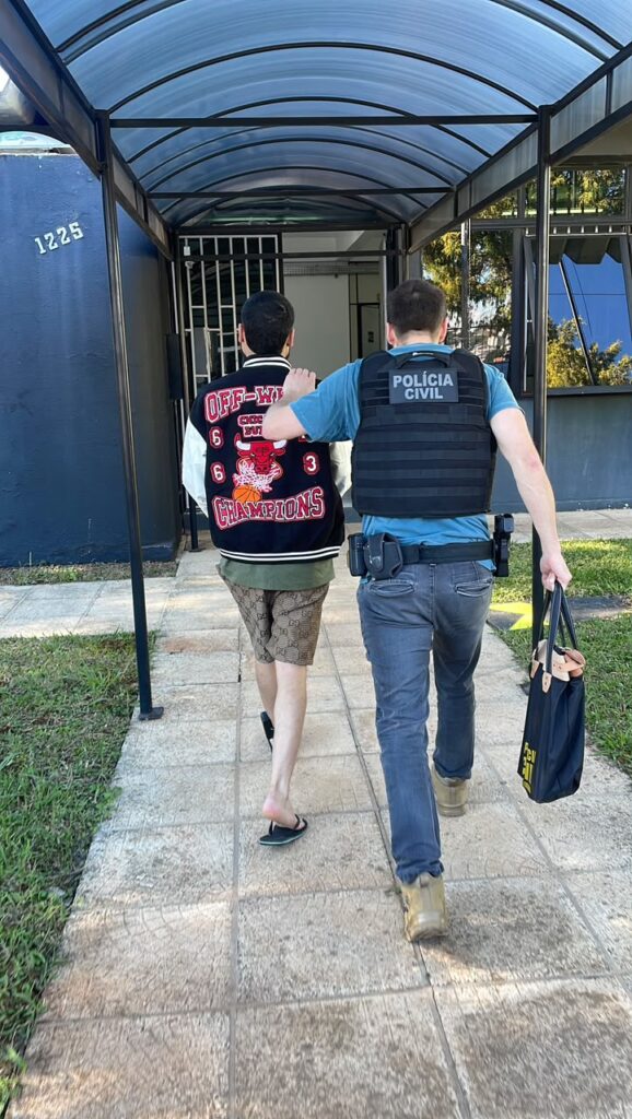 Segundo a Polícia Civil, vítima teria sido agredida durante sessão de violência registrada por pessoas que estavam no local - Foto PCSC