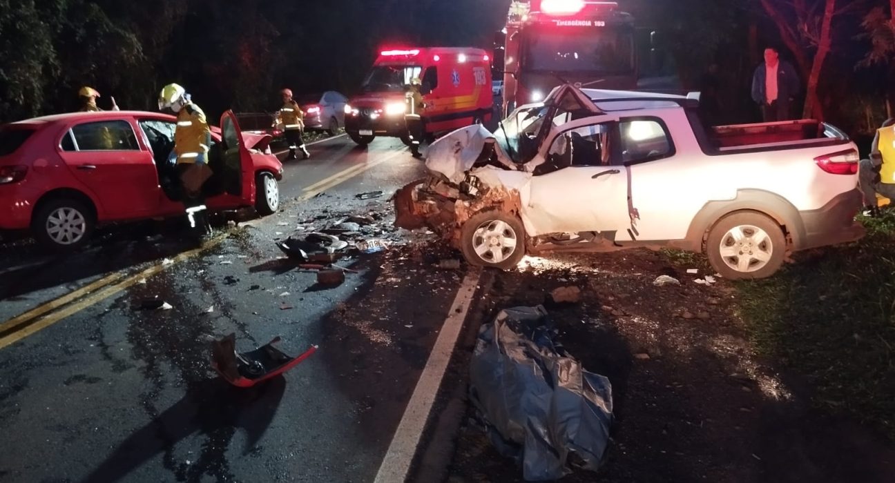 Motoristas dos veículos morreram após acidente na SC-160 -Foto Corpo de Bombeiros