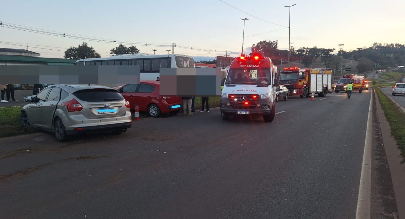 Colisão frontal na BR-282 deixa sete feridos em Xanxerê
