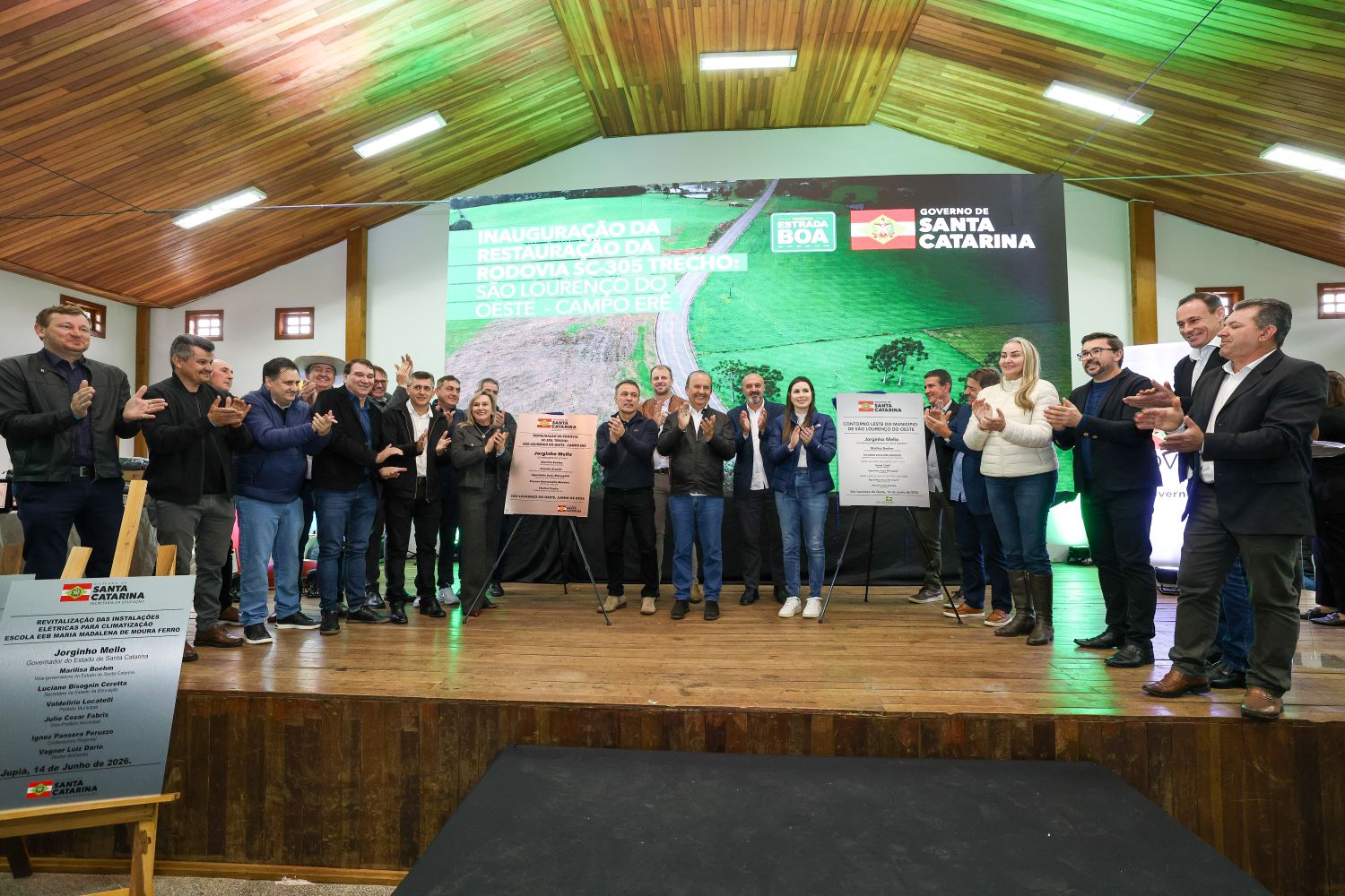 Governo entrega obras e anuncia novos investimentos em São Lourenço do Oeste