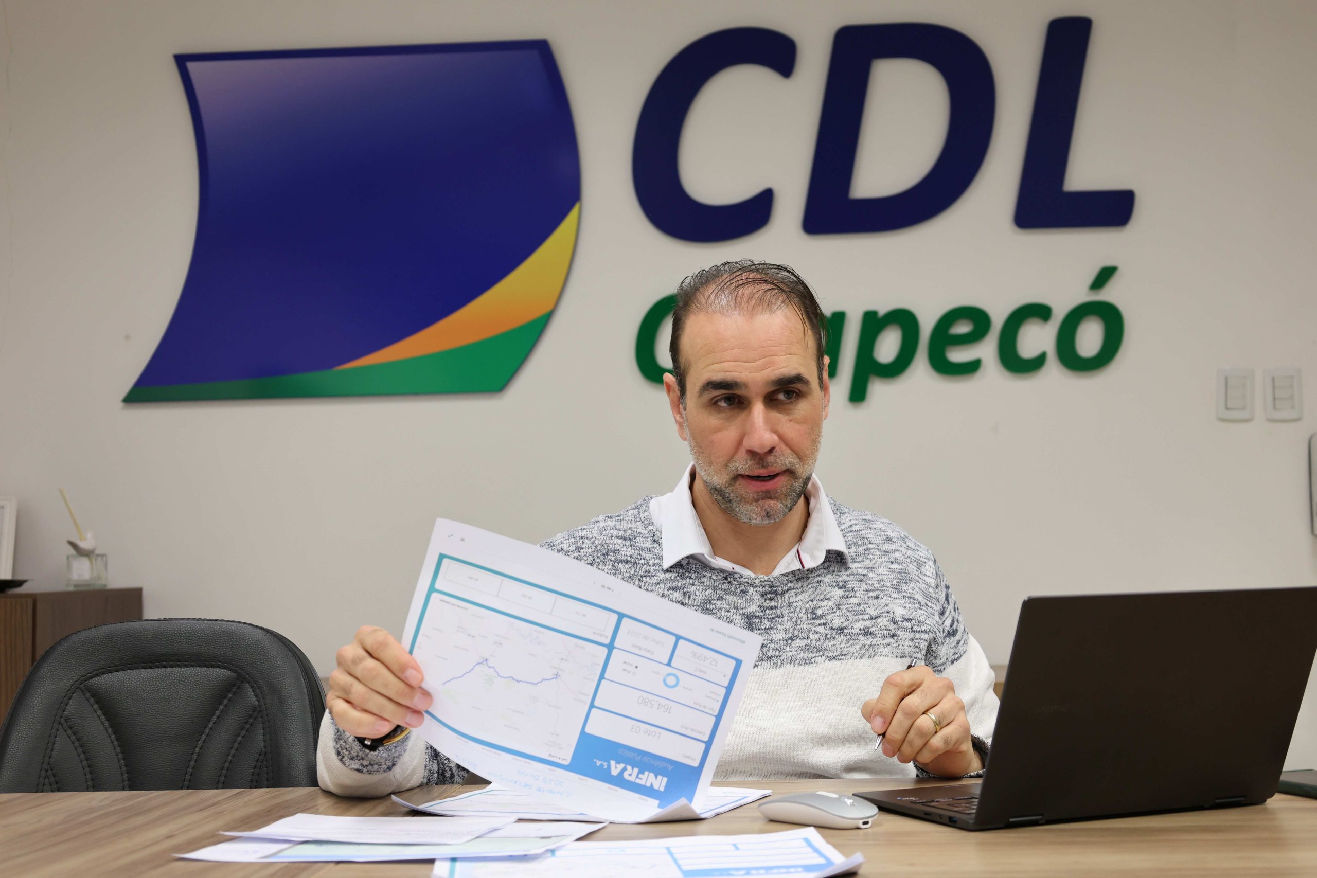 Presidente da CDL Chapecó, Roni Tasca, cobra alteração no projeto e garantia de duplicação integral da rodovia