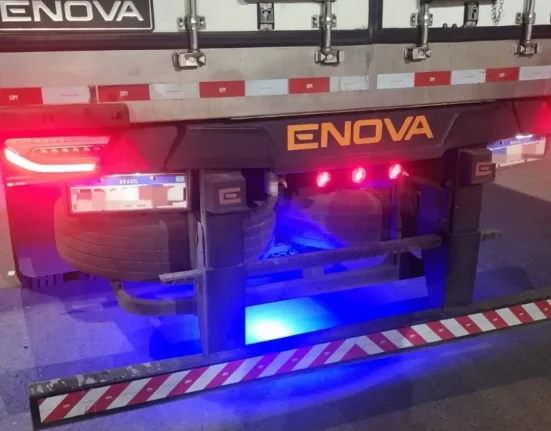 Iluminação decorativa não é permitido pela legislação brasileira - Fotos PMRv