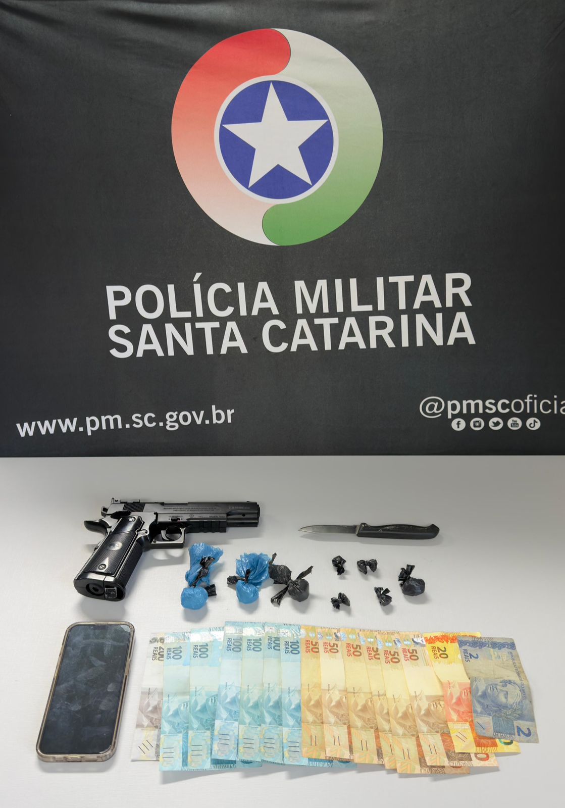 Polícia Militar prende homem por tráfico de drogas e apreende cocaína em Xanxerê