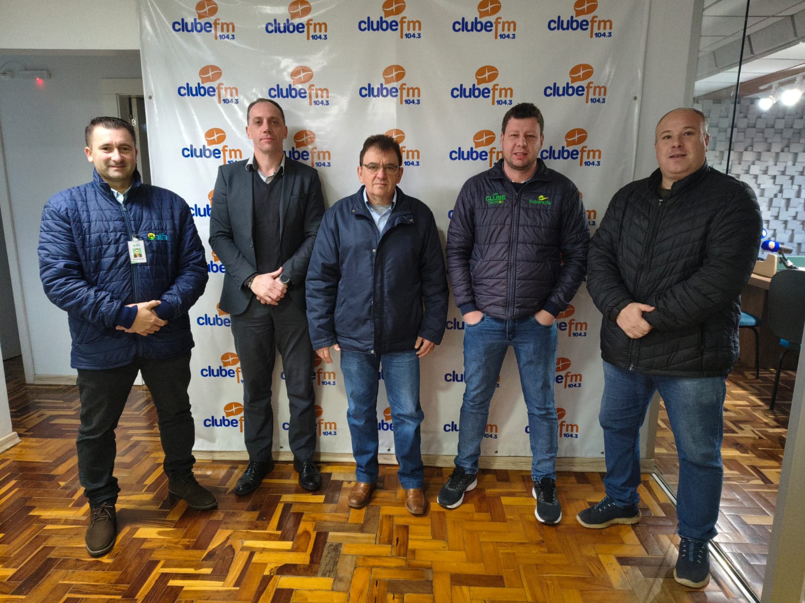Cooperativas de São Domingos promovem ação solidária no Dia do Cooperativismo