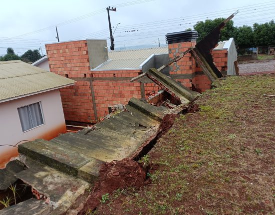 Atualização: Prefeitura atribui queda de muro no Bairro Esperança a intervenção realizada sem autorização