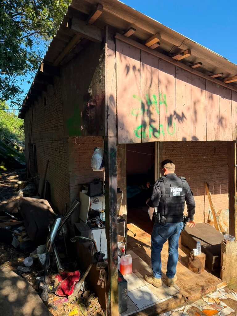 Operação da DIC de Xanxerê resultou na prisão de um jovem de 21 anos e na apreensão de cocaína, maconha, arma de fogo e munições - Foto Divgulgação PCSC