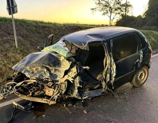 O homem não resistiu aos ferimentos após grave acidente registrado entre Ampére e Francisco Beltrão - Fotos Rádio Ampére FM