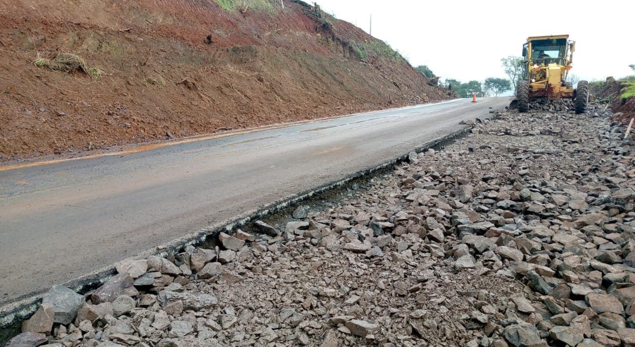Obra na SC-283 começou em 2024, mas segue inacabada - Foto Divulgação