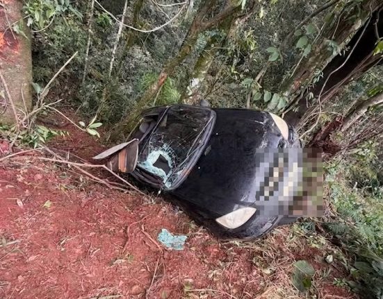 Passageira fica ferida após carro sair da pista na SC-283 em Seara
