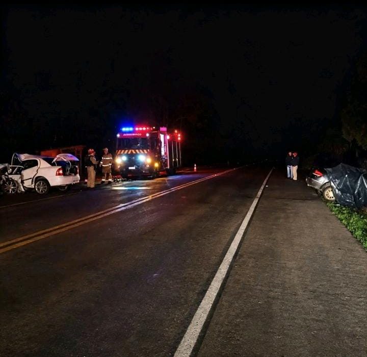 Grave colisão na PRC-280 deixou quatro mortos e dois feridos - Foto Clevelândia Online