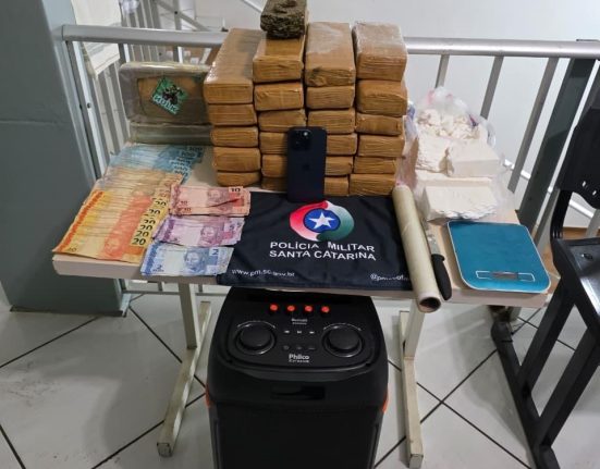 Material apreendido pela Polícia Militar durante a ocorrência em Videira - Foto Polícia Militar