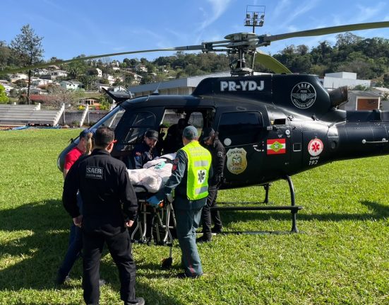 Operação aeromédica garantiu a transferência do paciente para atendimento especializado em Xanxerê - Fotos Saer Fron