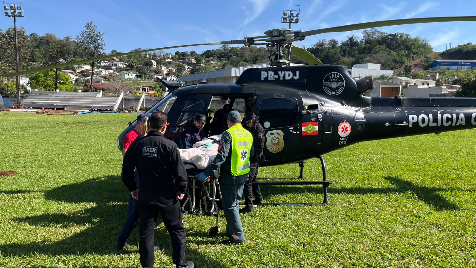 Operação aeromédica garantiu a transferência do paciente para atendimento especializado em Xanxerê - Fotos Saer Fron