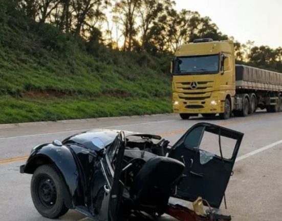 Forte colisão entre dois veículos mobilizou equipes de emergência na PRC-280, em Clevelândia - Fotos Clevelândia Online